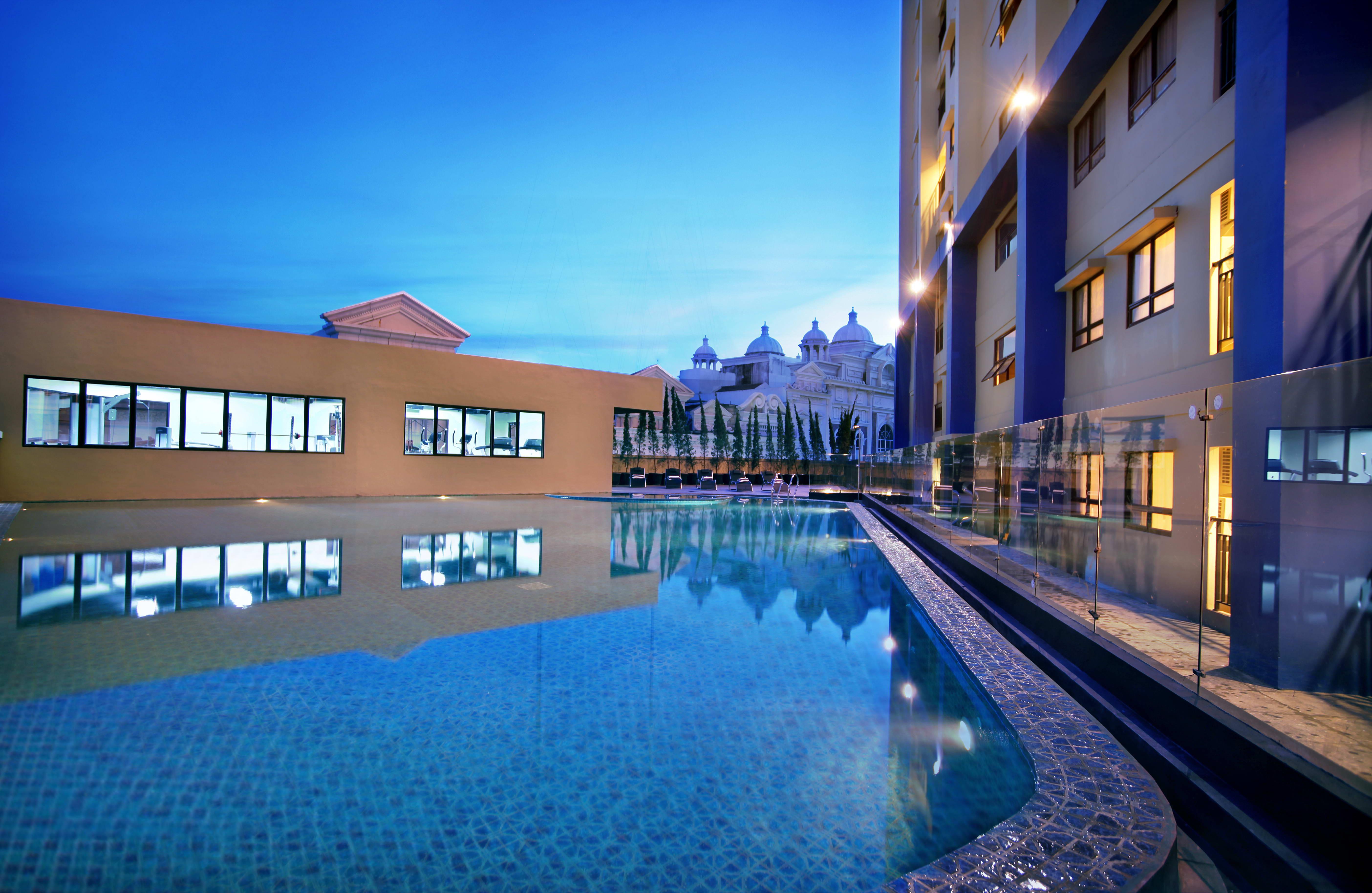 Atria Residences Gading Serpong Tangerang Exterior foto
