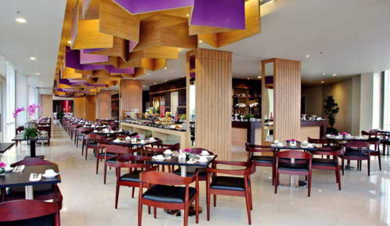 Atria Residences Gading Serpong Tangerang Exterior foto